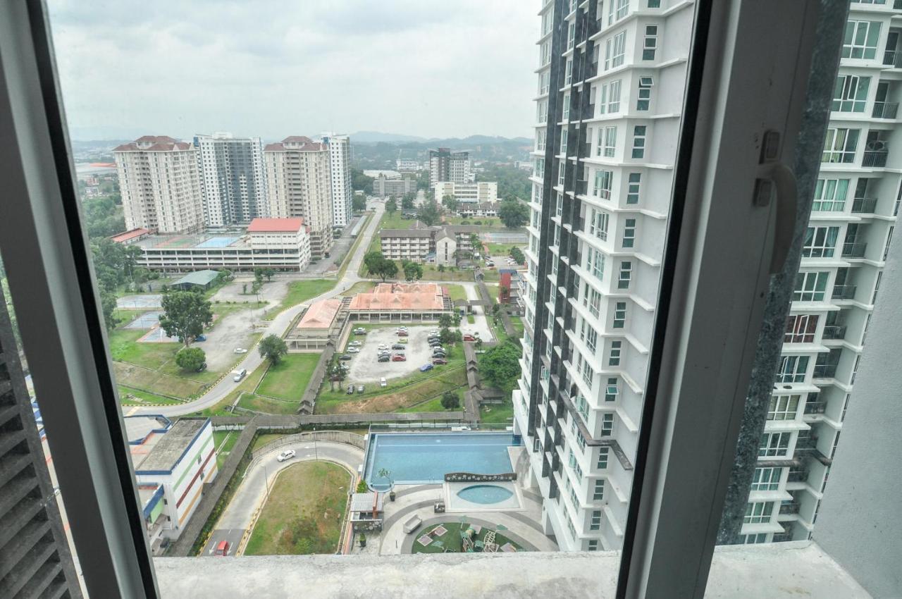 Azfa Duplex Suite At De Centrum Putrajaya Bangi Free Wifi Kajang Extérieur photo