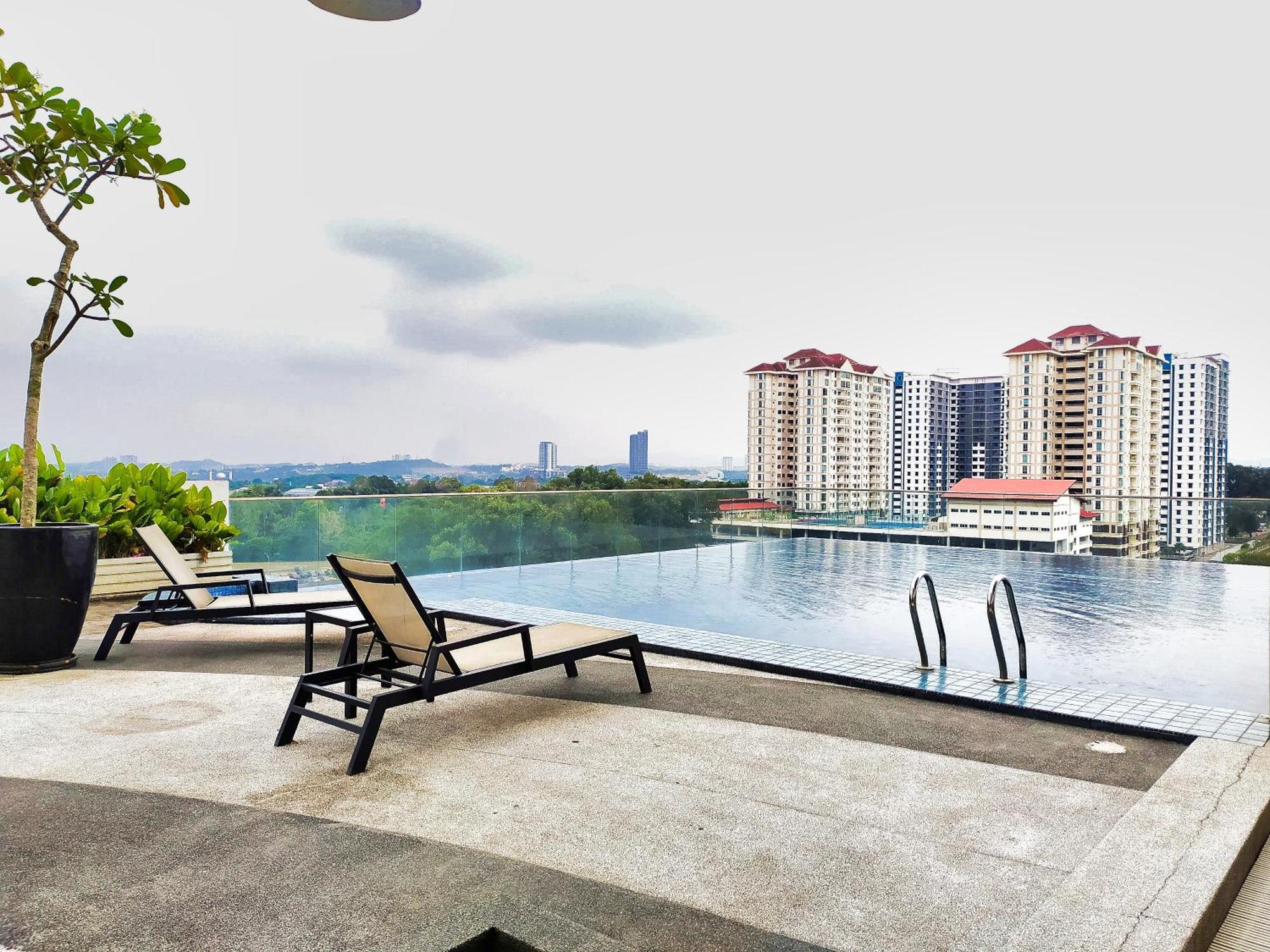 Azfa Duplex Suite At De Centrum Putrajaya Bangi Free Wifi Kajang Extérieur photo